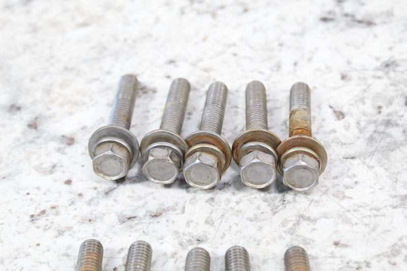 Watercraft - 2006 YAMAHA WAVERUNNER FX1000 FX CRUISER Sponson Bolts & Spacers  90105-08860-00