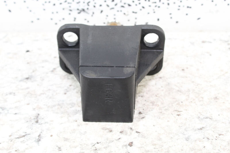 Watercraft - 2004 YAMAHA WAVERUNNER XL700 Motor Mount Engine Stopper  63N-44532-01-00