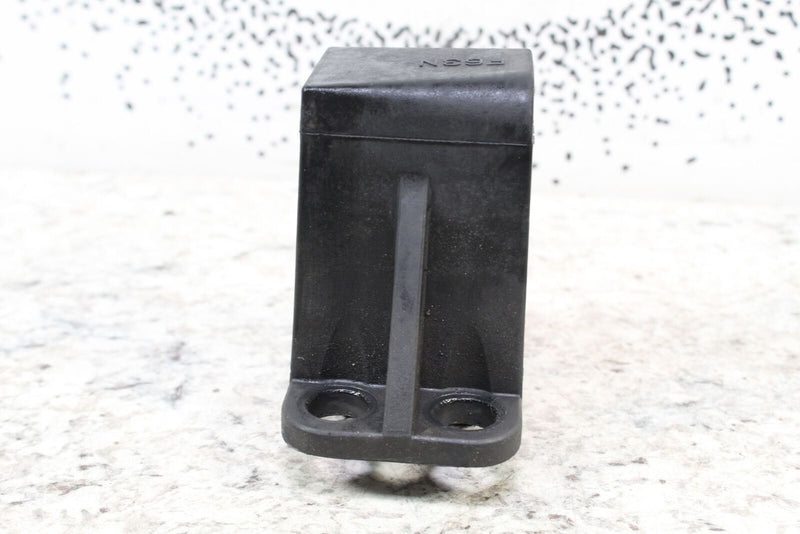 Watercraft - 2004 YAMAHA WAVERUNNER XL700 Motor Mount Engine Stopper  63N-44532-01-00