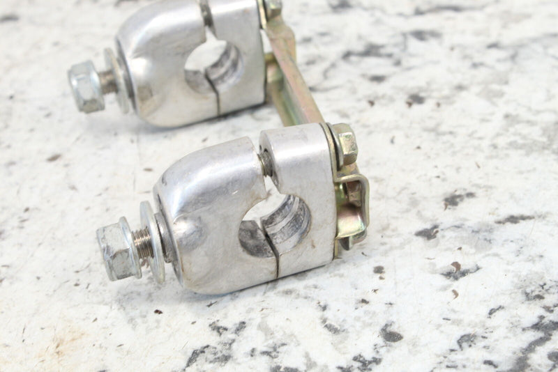 1986 HONDA TRX200SX 200 SX Handlebar Clamps 53130-HA0-680