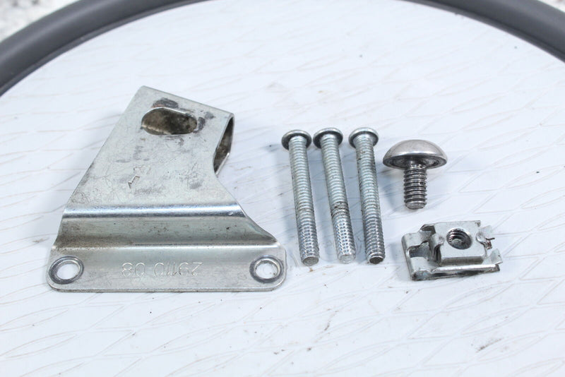 2012 HARLEY-DAVIDSON DYNA SWITCHBACK FLD Air Cleaner Bracket Bolts 29110-08 4761