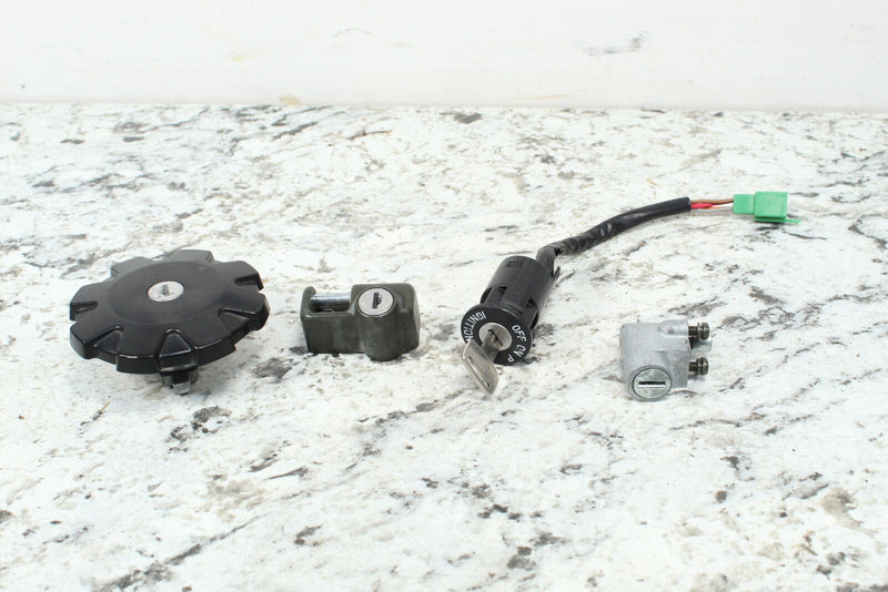 2004 SUZUKI DR200SE DR200 Lock Set Ignition Switch Gas Cap 37000-44830