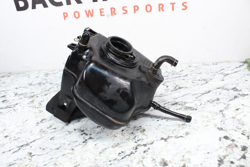 2004 SUZUKI DR200SE DR200 Air Box Housing Airbox Intake Cleaner 13700-42A01