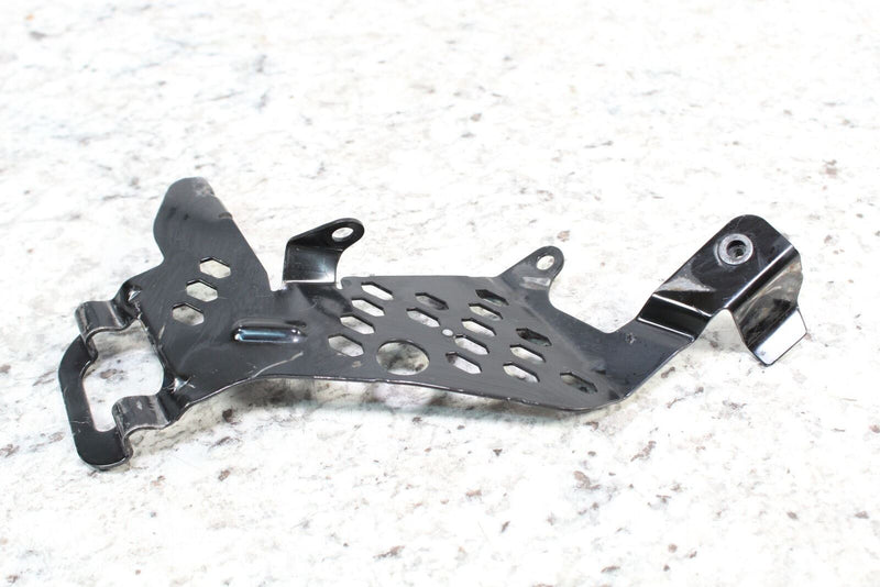 Snowmobile - 2017 SKI-DOO SUMMIT X 850 Clutch Belt Guard Bracket Mount  417300482