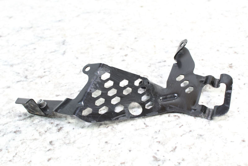 Snowmobile - 2017 SKI-DOO SUMMIT X 850 Clutch Belt Guard Bracket Mount  417300482