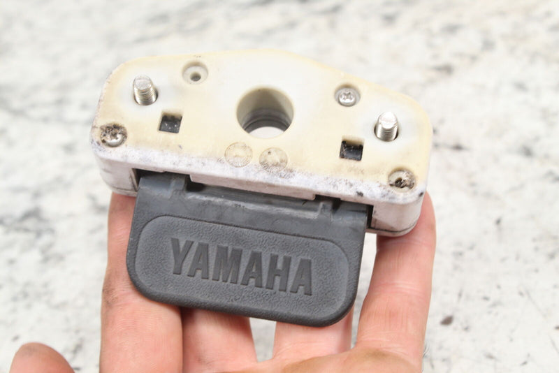 1998 YAMAHA WAVERUNNER GP800 Seat Latch Lock GJ3-63850-02-00 GJ3-63850-03-00