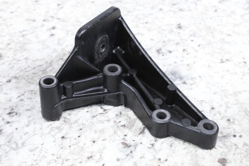2011 SEA-DOO GTI 130 Motor Mounts Engine Brackets 420811781 420811786
