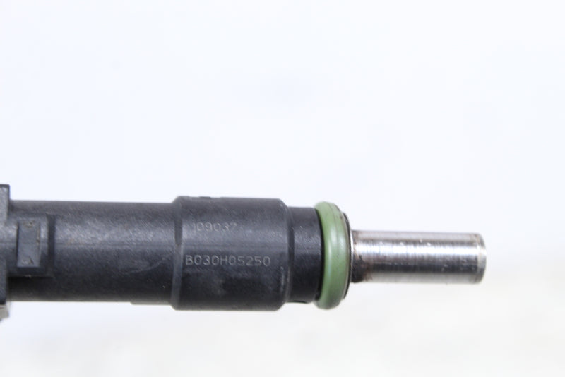 2011 SEA-DOO GTI 130 Fuel Injectors and Rail 420874836