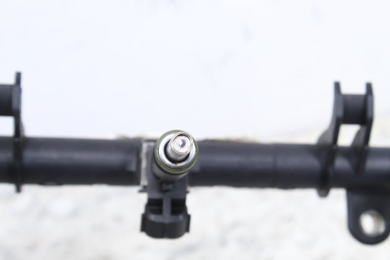 2011 SEA-DOO GTI 130 Fuel Injectors and Rail 420874836