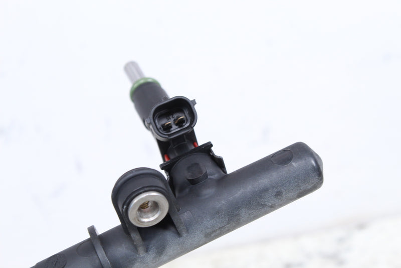 2011 SEA-DOO GTI 130 Fuel Injectors and Rail 420874836
