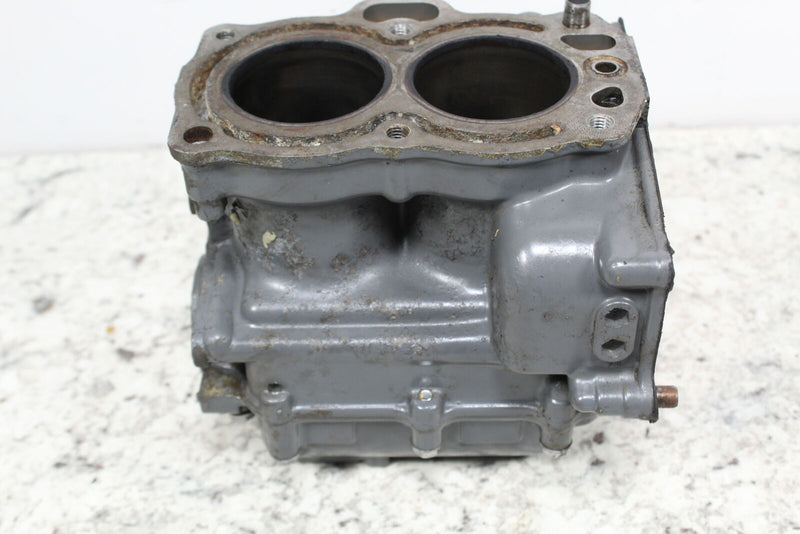 1984 HONDA 10HP 10 HP OUTBOARD Cylinder and Crankcase Assembly 11000-881-030KA - Watercraft