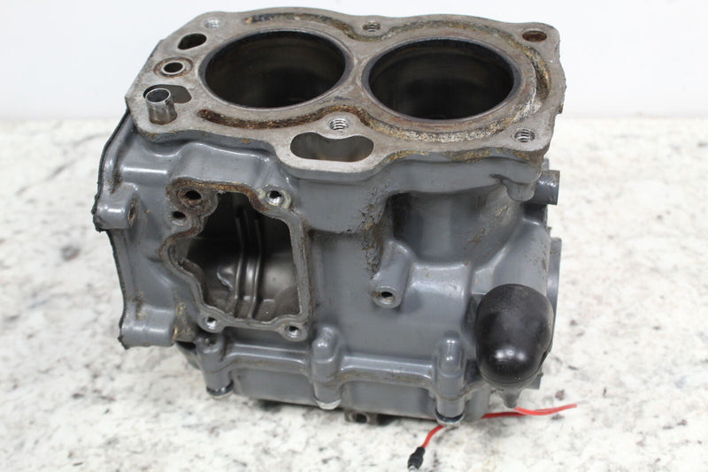1984 HONDA 10HP 10 HP OUTBOARD Cylinder and Crankcase Assembly 11000-881-030KA - Watercraft