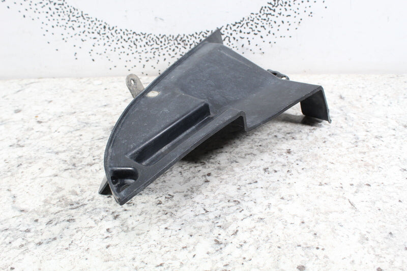 1986 HONDA TRX200SX 200 SX Front Left Inner Fender Body Panel 61867-HB3-000ZA - ATV