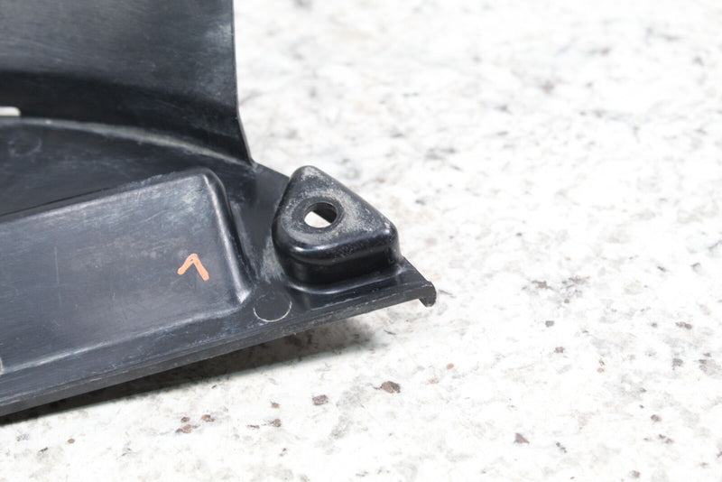 1986 HONDA TRX200SX 200 SX Front Left Inner Fender Body Panel 61867-HB3-000ZA - ATV