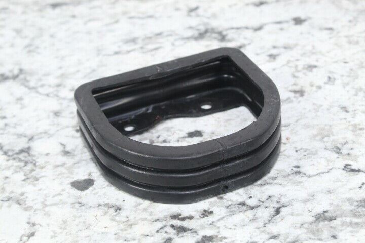 1993 SEA-DOO GTX 580 587 Steering Post Cover Collar 277000091