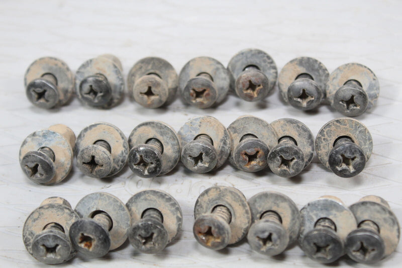 1994 POLARIS 300 4X4 Rear Mud Guard Mounting Bolts & Bracket 7512282 5211131-067 - ATV