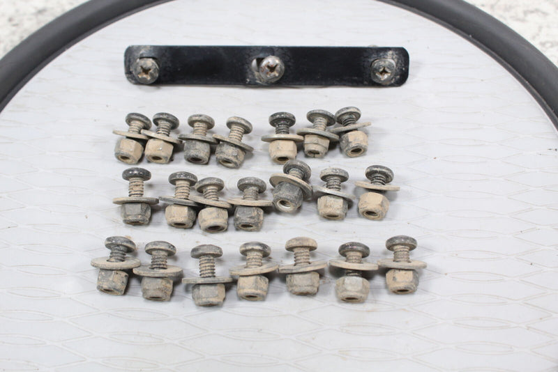 1994 POLARIS 300 4X4 Rear Mud Guard Mounting Bolts & Bracket 7512282 5211131-067 - ATV