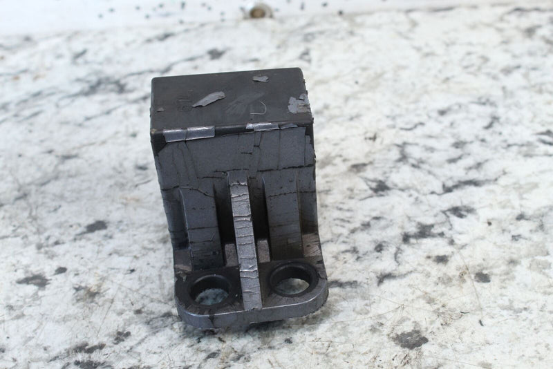 1994 YAMAHA WAVERUNNER PRO VXR 700 Engine Motor Damper Mount 61L-44532-00-00