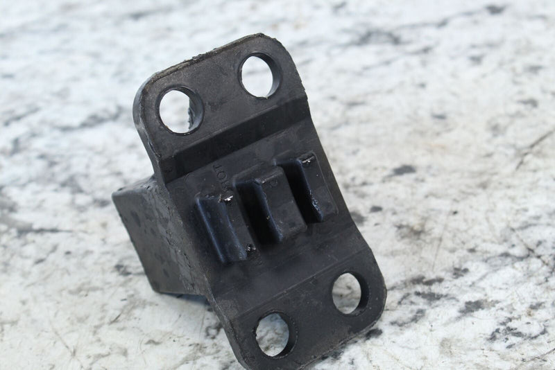 1994 YAMAHA WAVERUNNER PRO VXR 700 Engine Motor Damper Mount 61L-44532-00-00
