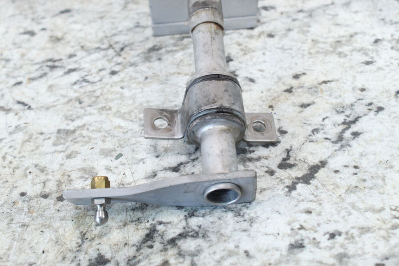 1994 YAMAHA WAVERUNNER PRO VXR 700 Steering Column Stem Post FN8-61541-01-00