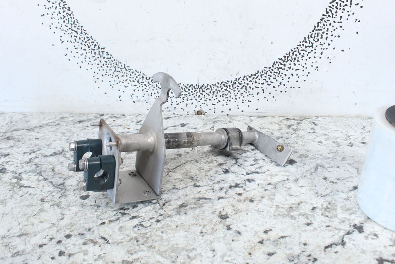 1994 YAMAHA WAVERUNNER PRO VXR 700 Steering Column Stem Post FN8-61541-01-00