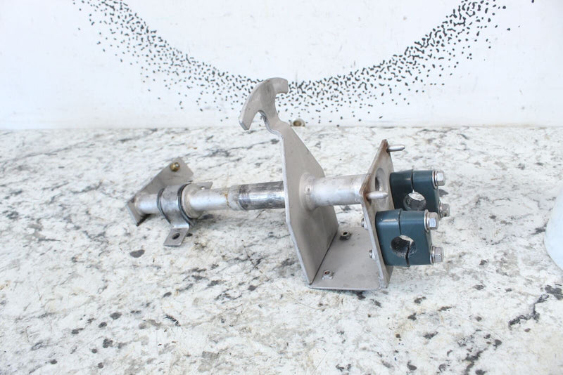 1994 YAMAHA WAVERUNNER PRO VXR 700 Steering Column Stem Post FN8-61541-01-00