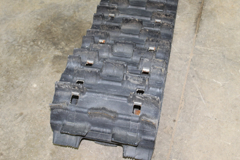 1998 SKI-DOO SUMMIT X 670 136’’x 15’’x 2’’ Track 570212000
