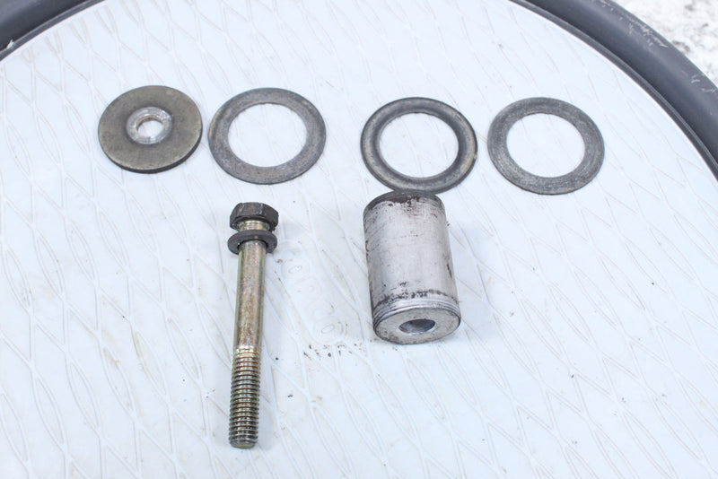 1998 SKI-DOO SUMMIT X 670 Secondary Clutch Bolt & Extension 222086565 504091600