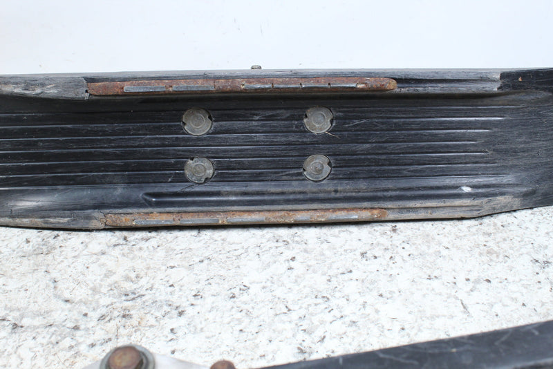 1998 SKI-DOO SUMMIT X 670 Simmons Skis Pair Set