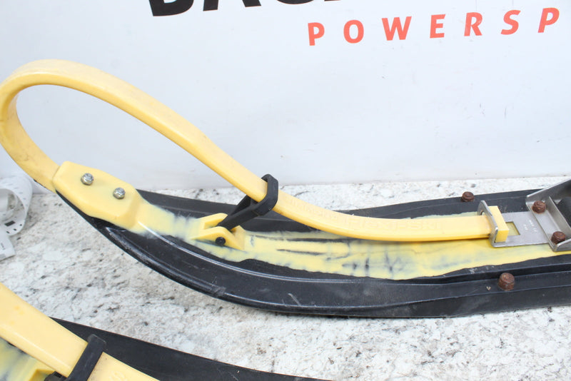 1998 SKI-DOO SUMMIT X 670 Simmons Skis Pair Set