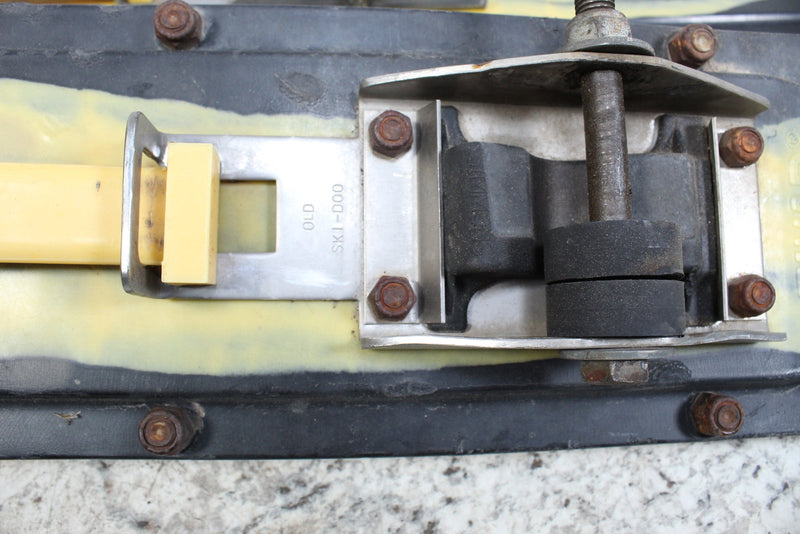 1998 SKI-DOO SUMMIT X 670 Simmons Skis Pair Set