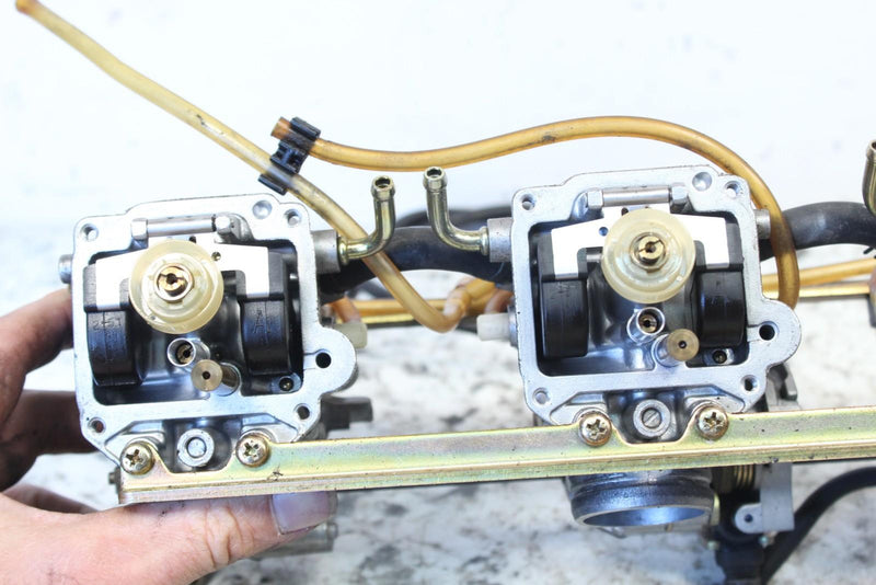 1998 YAMAHA MOUNTAIN MAX 700 Carburetors Carbs 8CH-14100-10-00 - Snowmobile