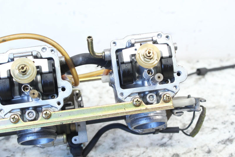 1998 YAMAHA MOUNTAIN MAX 700 Carburetors Carbs 8CH-14100-10-00 - Snowmobile