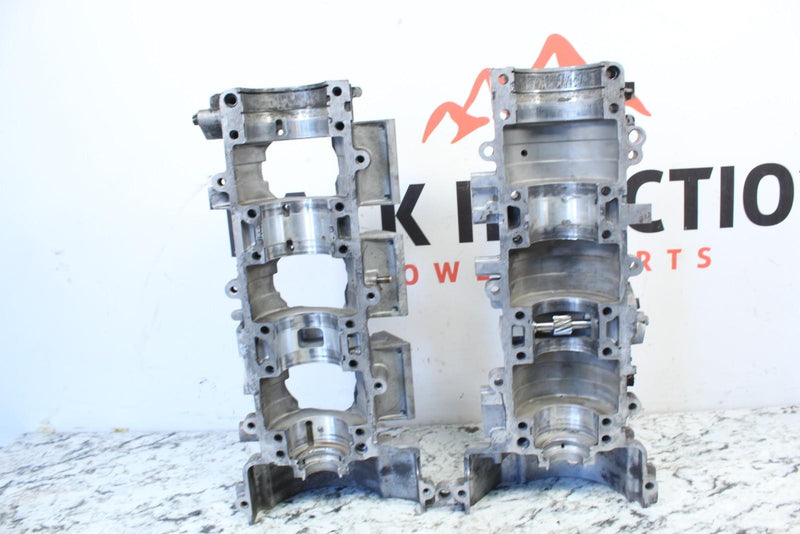 1998 YAMAHA MOUNTAIN MAX 700 Crank Cases Main Crankcases 8CH-15100-01-00 - Snowmobile