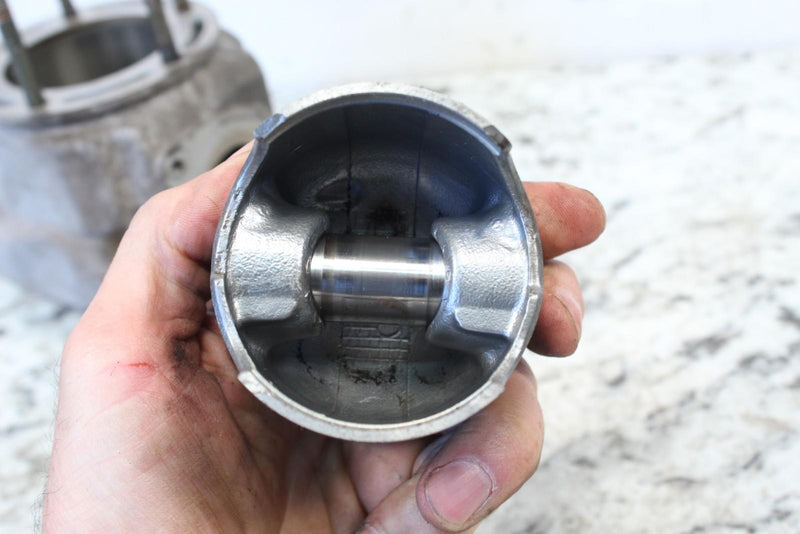 1998 YAMAHA MOUNTAIN MAX 700 Cylinder Cylinders Jug 8CH-11311-01-00 - Snowmobile
