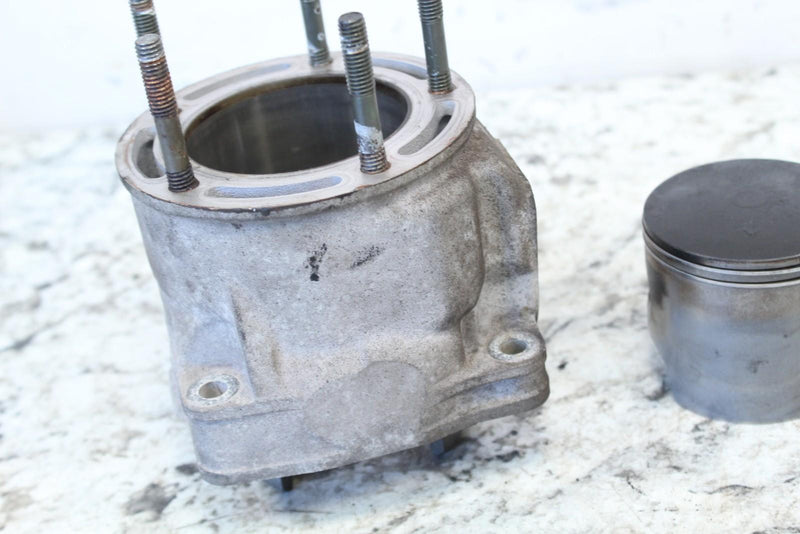 1998 YAMAHA MOUNTAIN MAX 700 Cylinder Cylinders Jug 8CH-11311-01-00 - Snowmobile