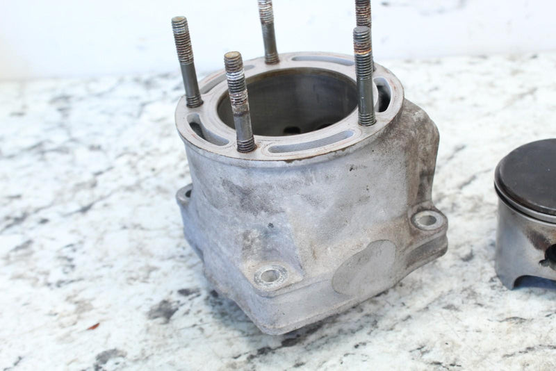 1998 YAMAHA MOUNTAIN MAX 700 Cylinder Cylinders Jug 8CH-11311-01-00 - Snowmobile