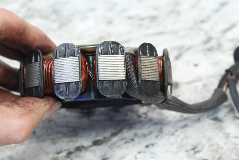 1998 YAMAHA MOUNTAIN MAX 700 Stator Alternator 8CH-85510-01-00 8CH-85510-02-00 - Snowmobile