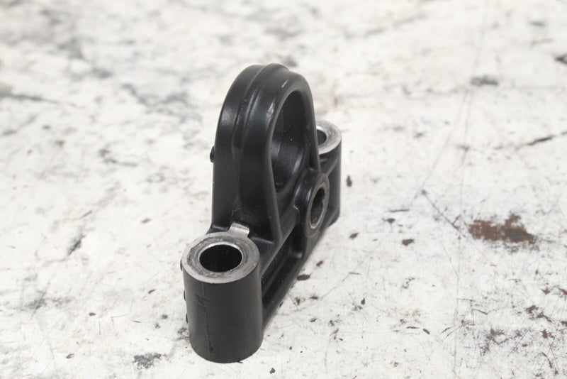 1998 YAMAHA WAVERUNNER GP800 Exhaust Muffler Bracket Mount Stay 66E-14771-00-94 - Watercraft