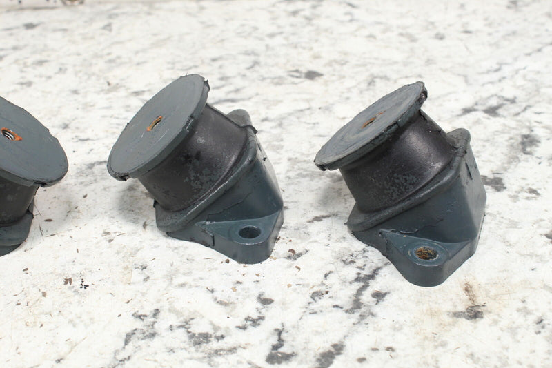 1998 YAMAHA WAVERUNNER GP800 Motor Mounts Engine Supports 6M6-44517-A1-5B - Watercraft