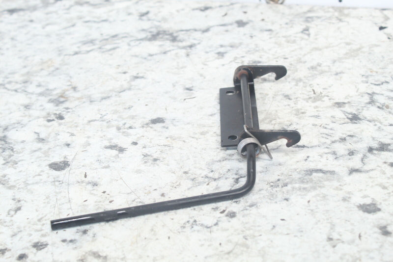1999 ARCTIC CAT 500 4X4 Seat Latch  0406-103
