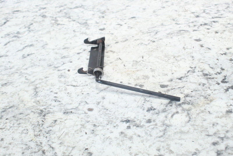 1999 ARCTIC CAT 500 4X4 Seat Latch  0406-103