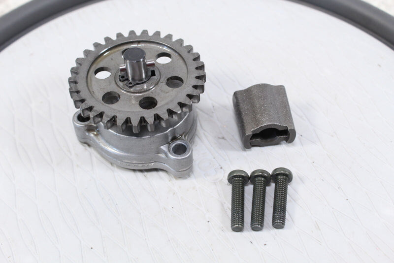 2001 ARCTIC CAT 400 4X4 MANUAL Oil Pump and Gear Assembly 3402-153  3402-026