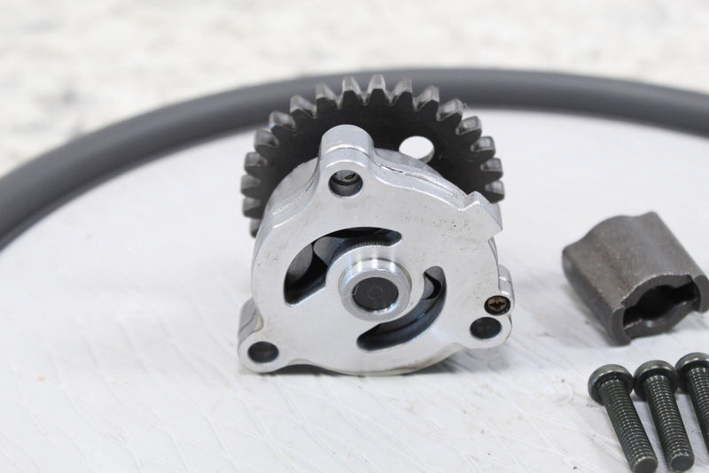 2001 ARCTIC CAT 400 4X4 MANUAL Oil Pump and Gear Assembly 3402-153  3402-026