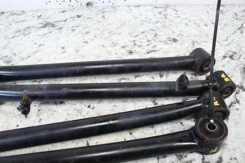 2001 ARCTIC CAT 400 4X4 MANUAL Swingarms 0504-001