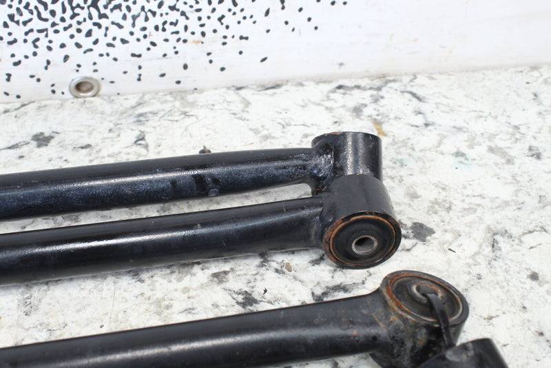 2001 ARCTIC CAT 400 4X4 MANUAL Swingarms 0504-001