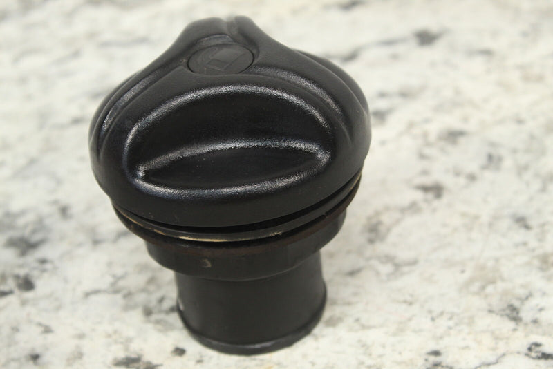 2001 SEA-DOO GTX DI 951 Gas Cap Fuel 275500430