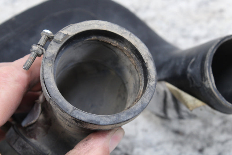 2001 YAMAHA GRIZZLY 600 Air Outlet Duct Tube 4WV-15471-00-00