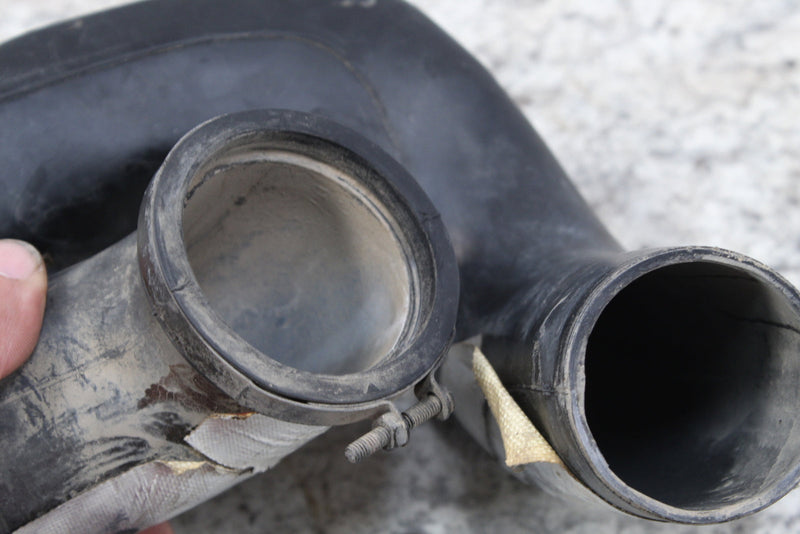 2001 YAMAHA GRIZZLY 600 Air Outlet Duct Tube 4WV-15471-00-00