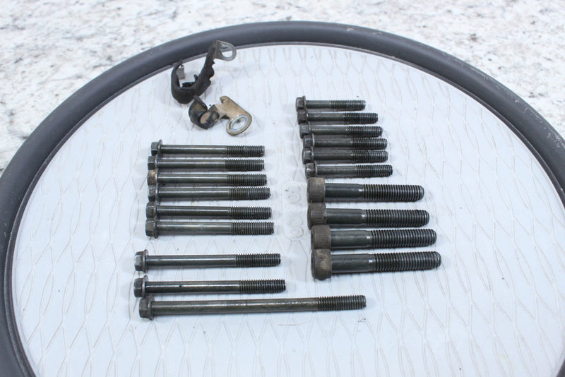 2001 YAMAHA GRIZZLY 600 Crancase Bolts Cases 95027-06040-00 91317-08050-00